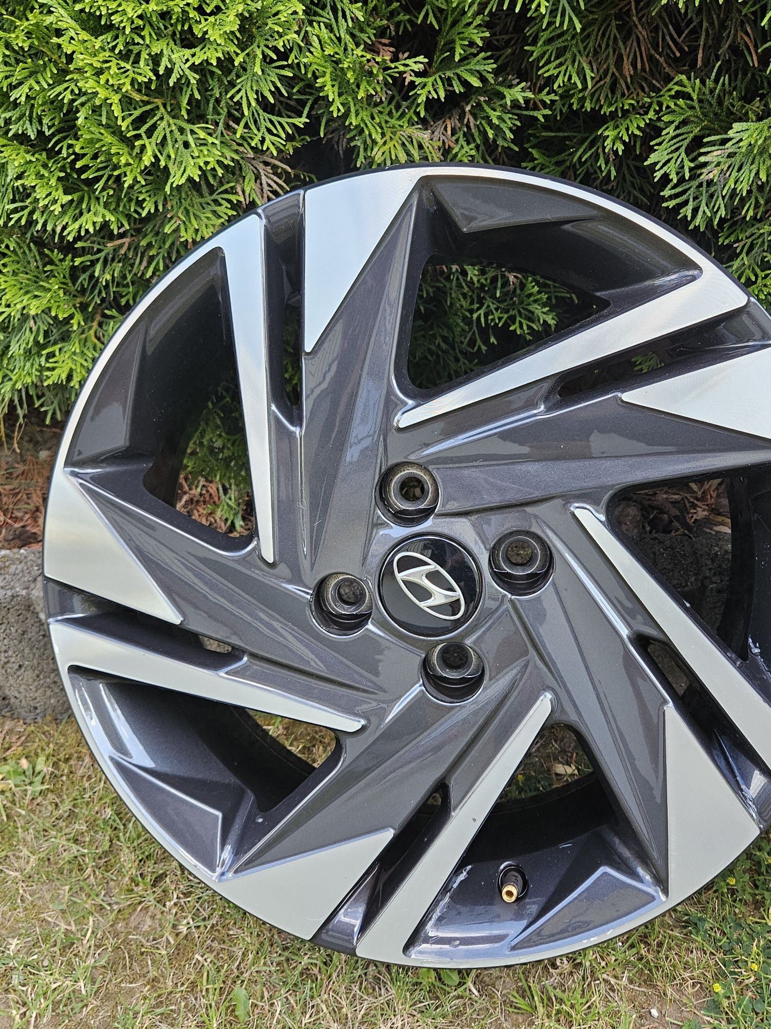 Alufelgi 16" Hyundai Bayon i20 4x100 stan idealny