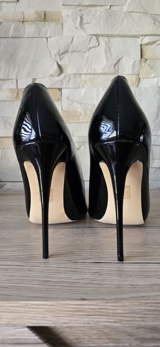 Nowe Śliczne Czarne Szpilki Na Wysokim Obcasie Roz. 44,5