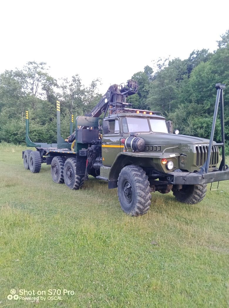 Урал 4320 в хорошому стані.
