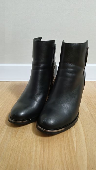 Шкіряні осінні черевики Erisses 34 розмір