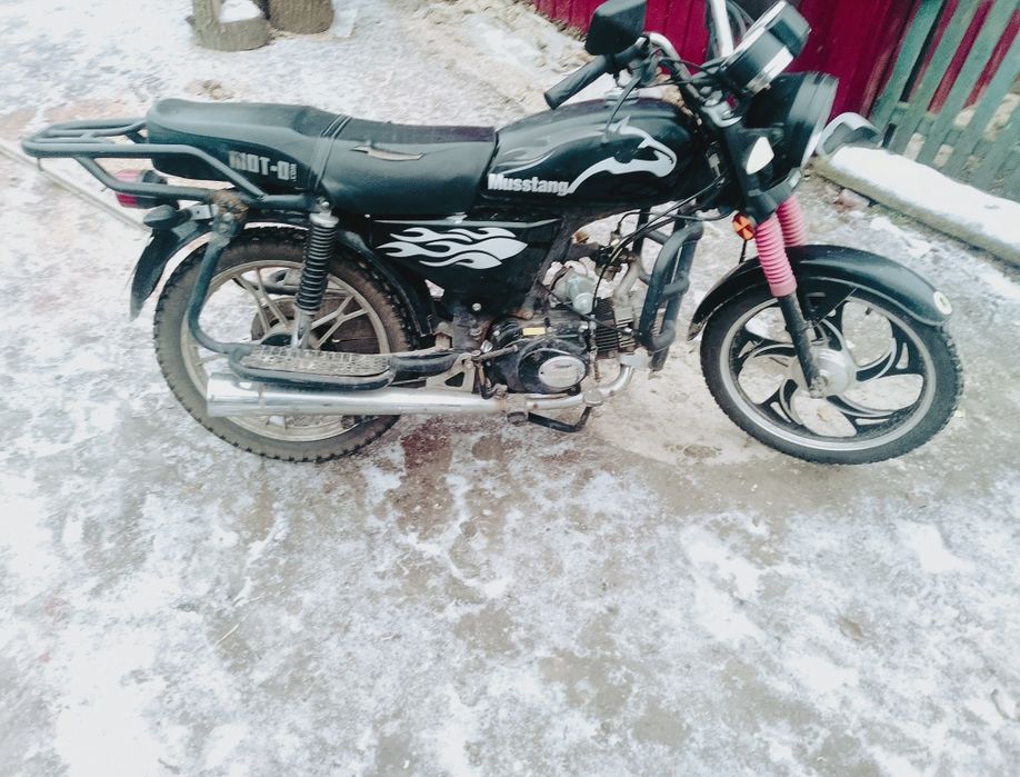 Продам мустанг 125