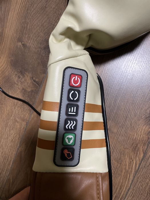 Shiatsu massager масажер для шиї та спини. Є інфрачервоний підігрів