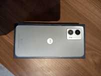 Smartfon Motorola 5g.