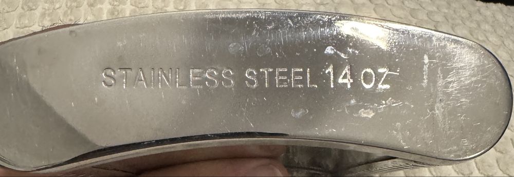 Piersiówka ze stali szlachetnej