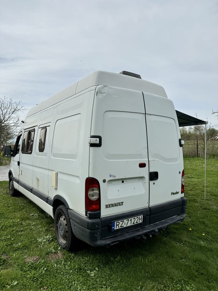 Kamper Van Renault Master 2,5 dCI specjalny kempingowy 4 osobowy