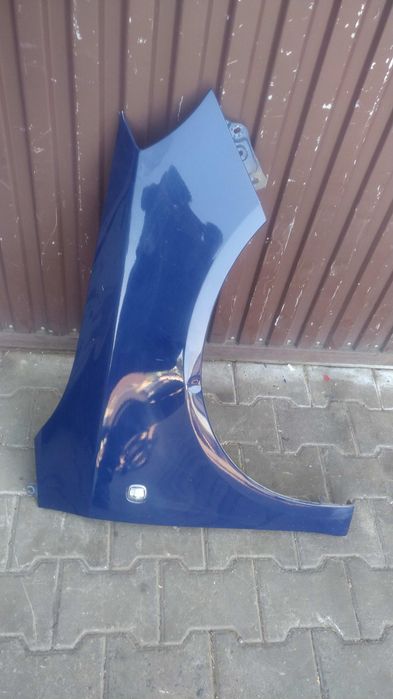 / Fabia II błotnik prawy LF5A