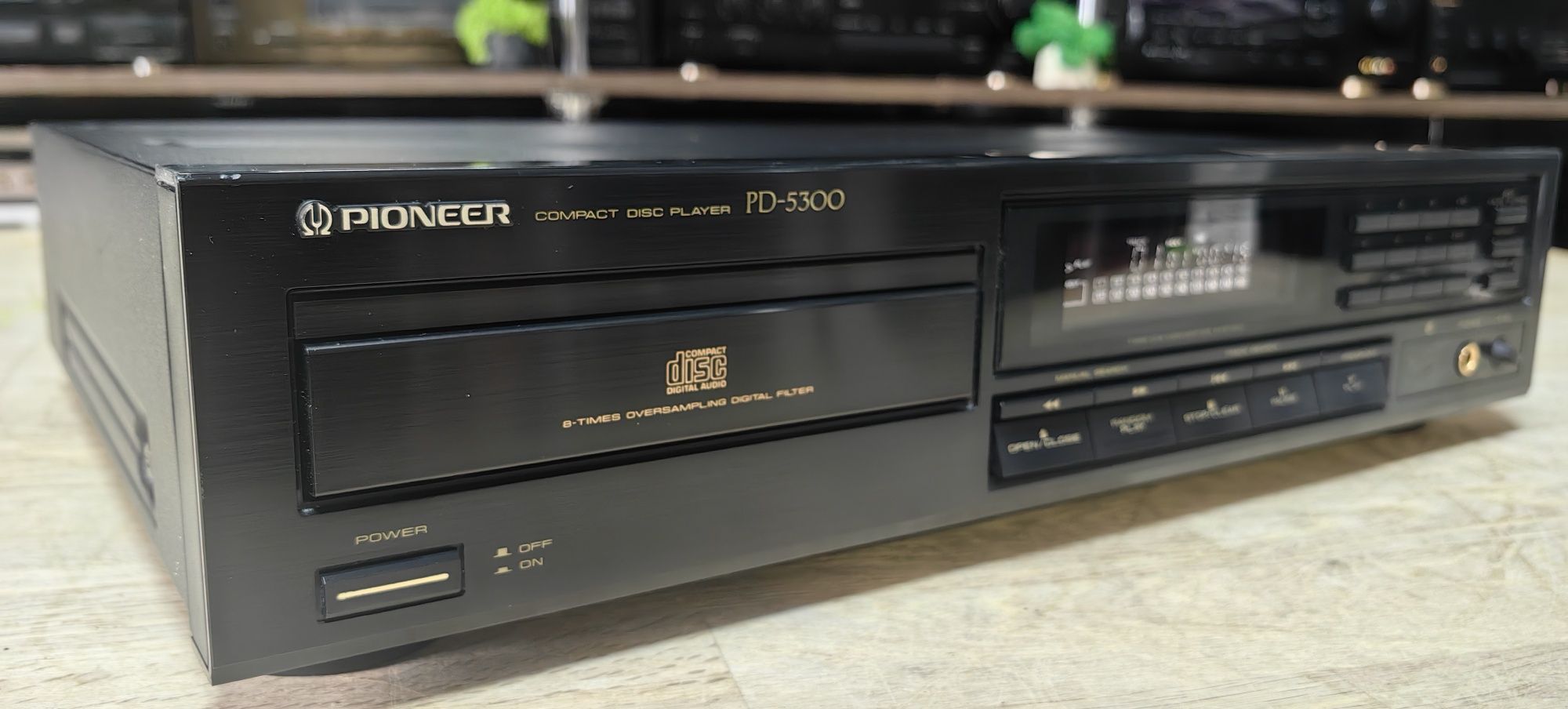 CD програвач Pioneer PD-5300