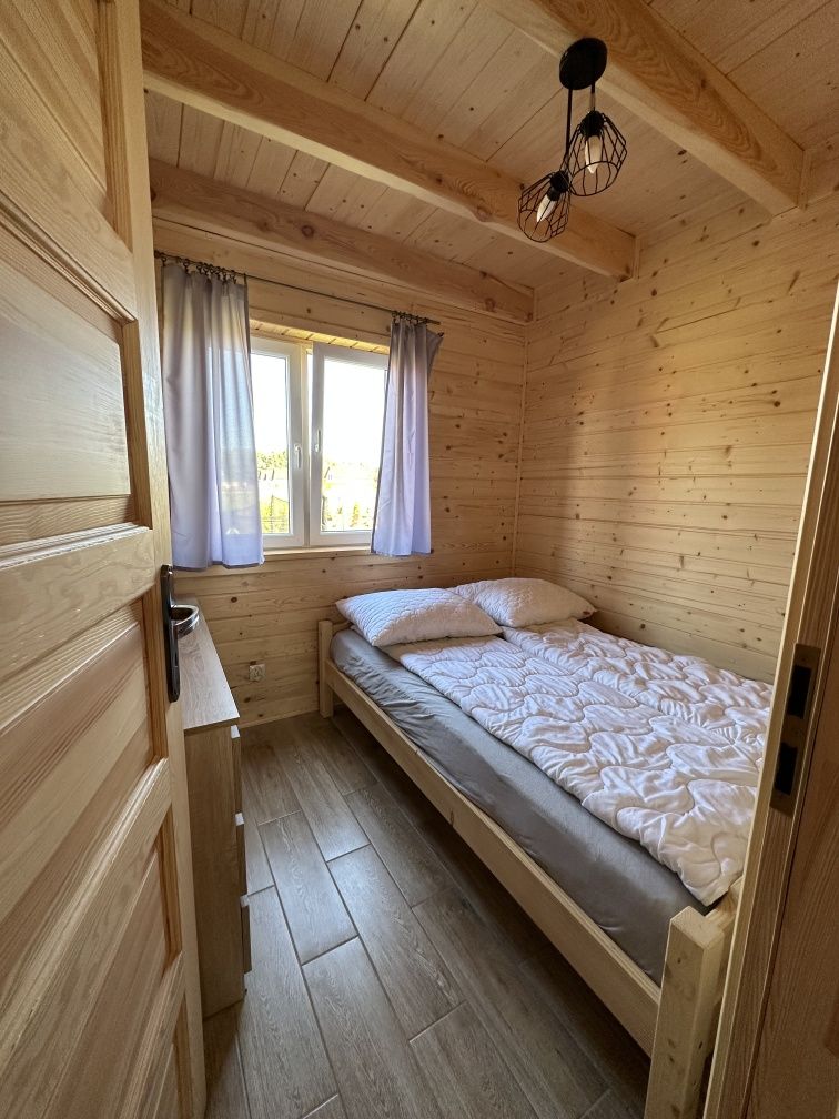 Całoroczne domki  na mazurach do wynajęcia łódka sauna jacuzzi bania.