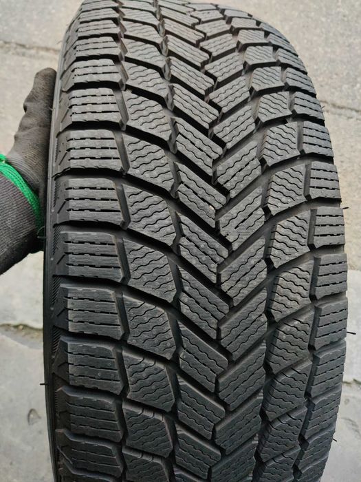 R19 235 55 шини зимові Michelin X-Ice Snow як нові