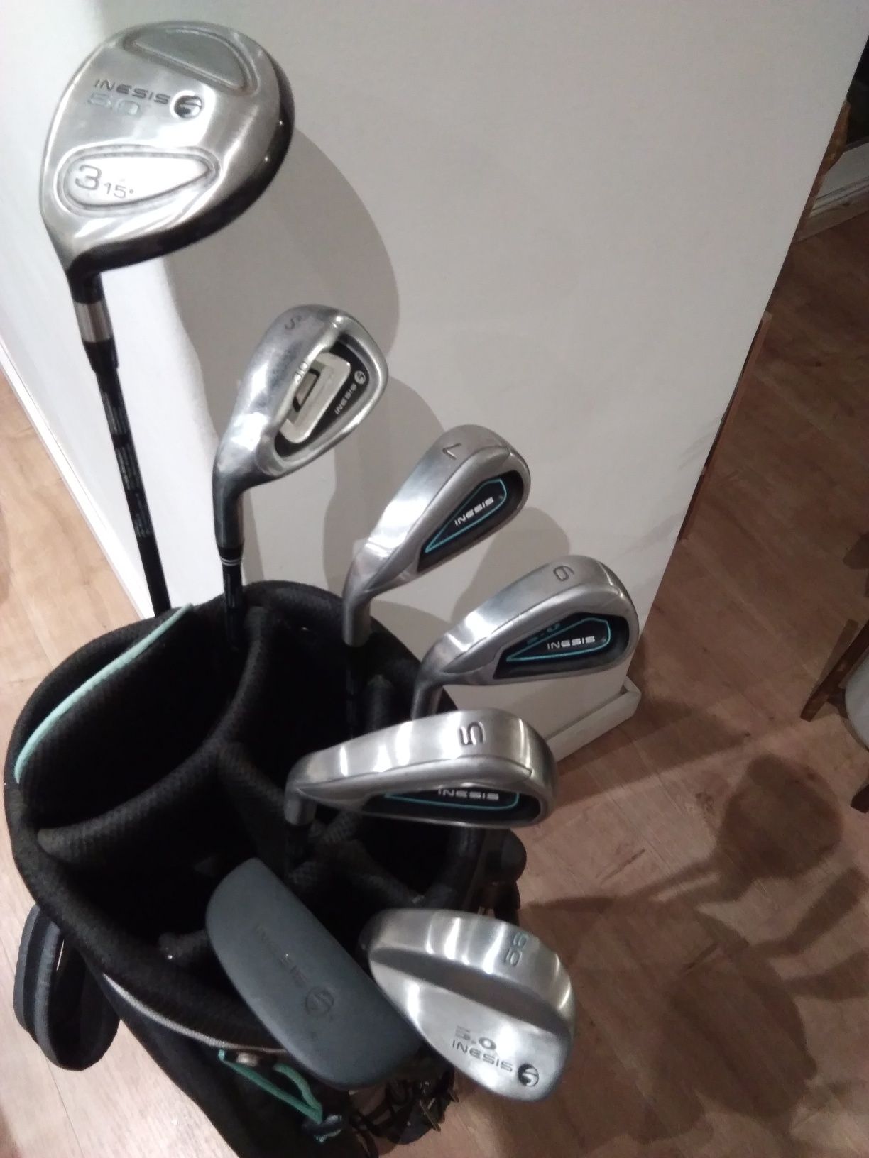 Saco de golfe com 7 tacos muito bom estado