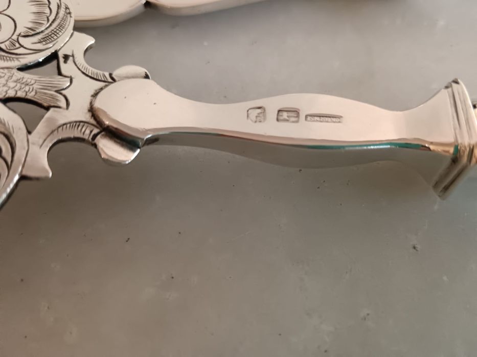 Talheres de servir em prata