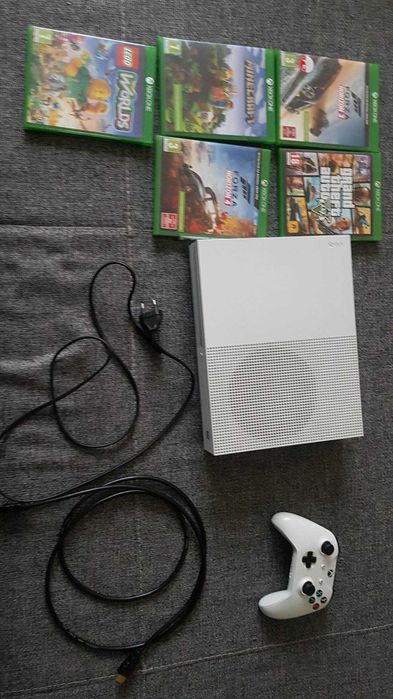 Xbox one S +dodatki