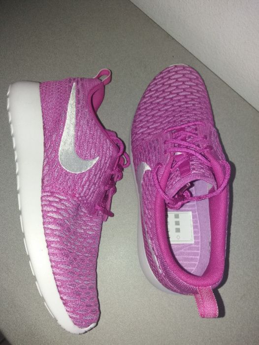 Nike Rosherun Flyknit n.º 40,5 - NOVAS e ORIGINAIS