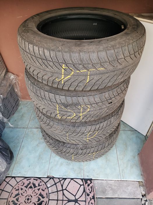 Opony zimowe 205/60 R16 GOOD YEAR  bieżnik 5,5 mm, cena 40 zł / szt