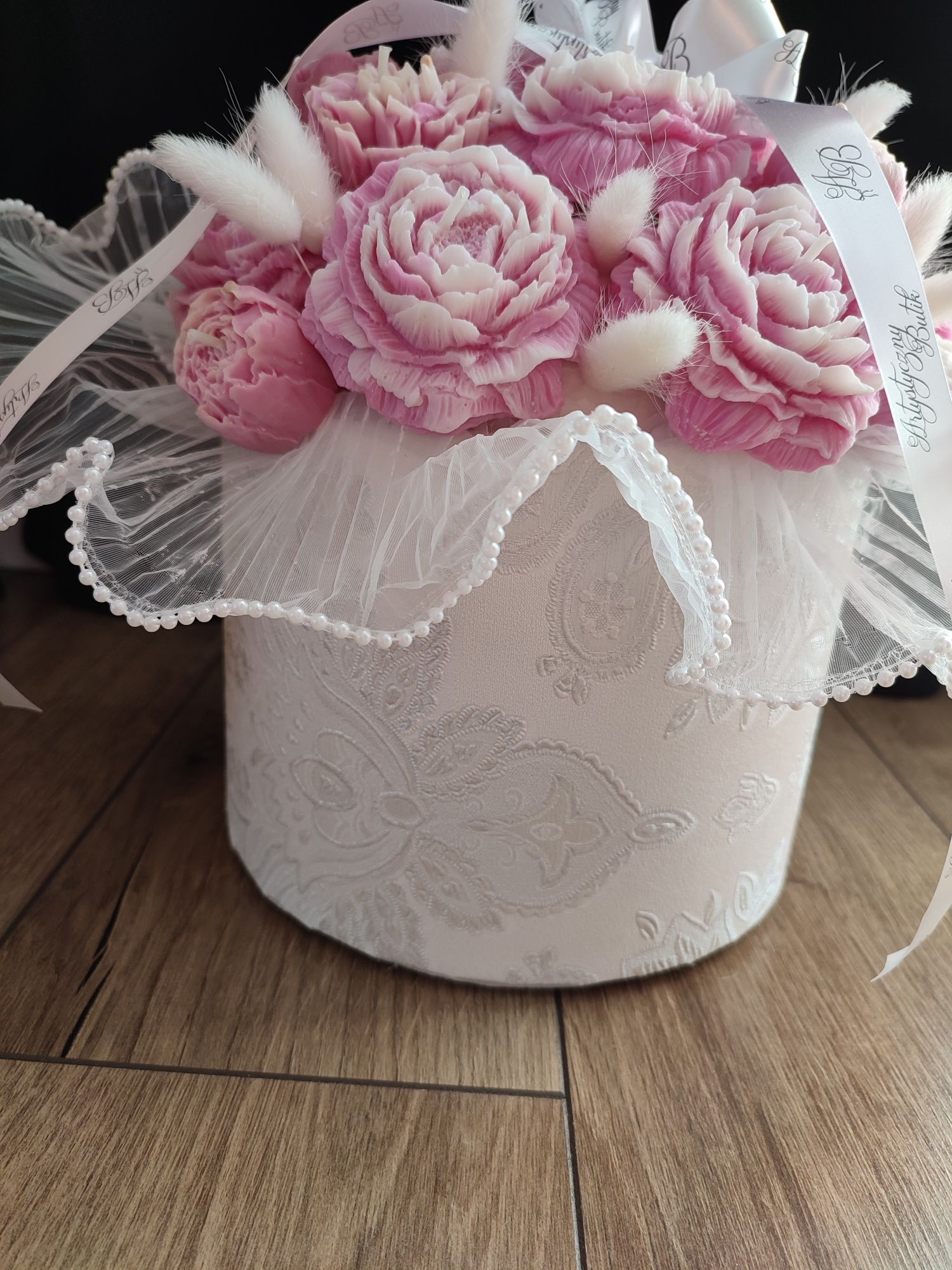 Bukiet świec Flower Box świec sojowych duży biało różowe piwonie
