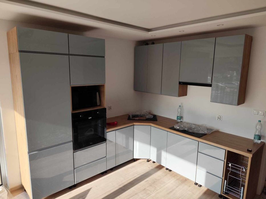 Składanie Mebli i Kładzenie Paneli Podłogowych