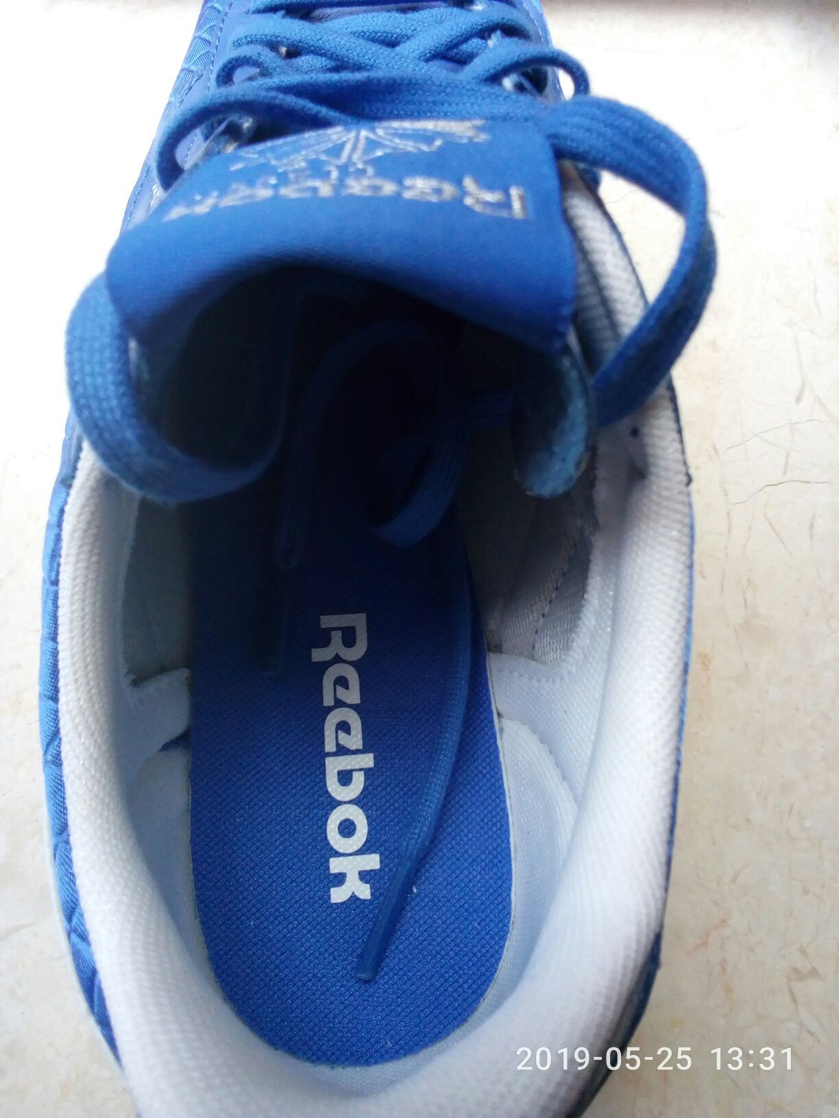 Женские кроссовки "Reebok classic non marking outsole" , оригинал .