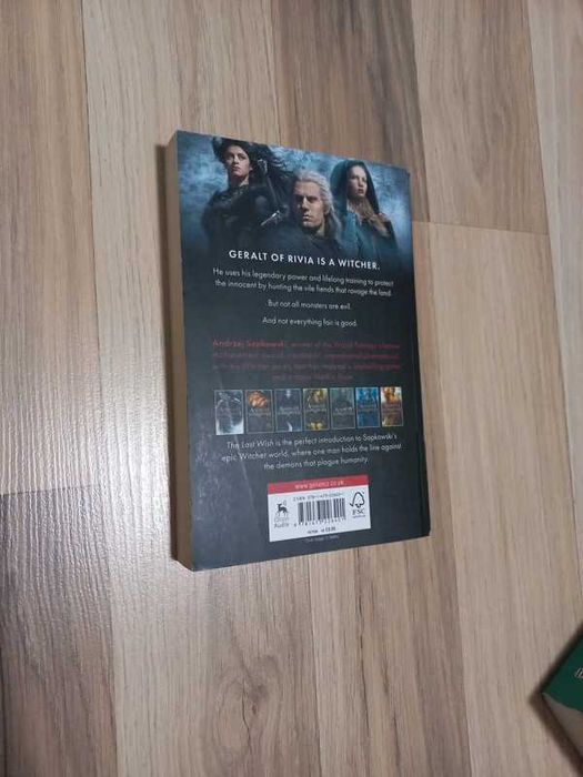 The Witcher - The last wish (livro em Inglês)