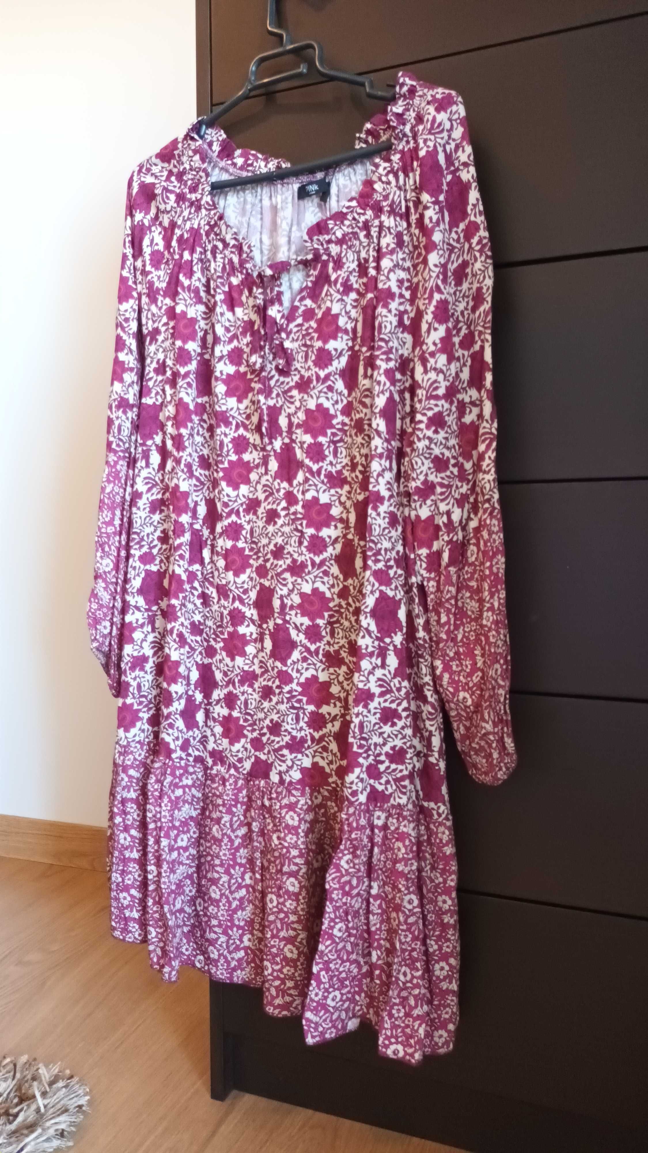 Vestido em bege e rosa