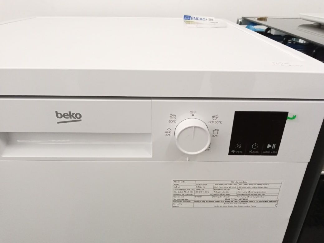NOVA Máquina Lavar Louça BEKO (Pequeno Defeito Estético / Garantia