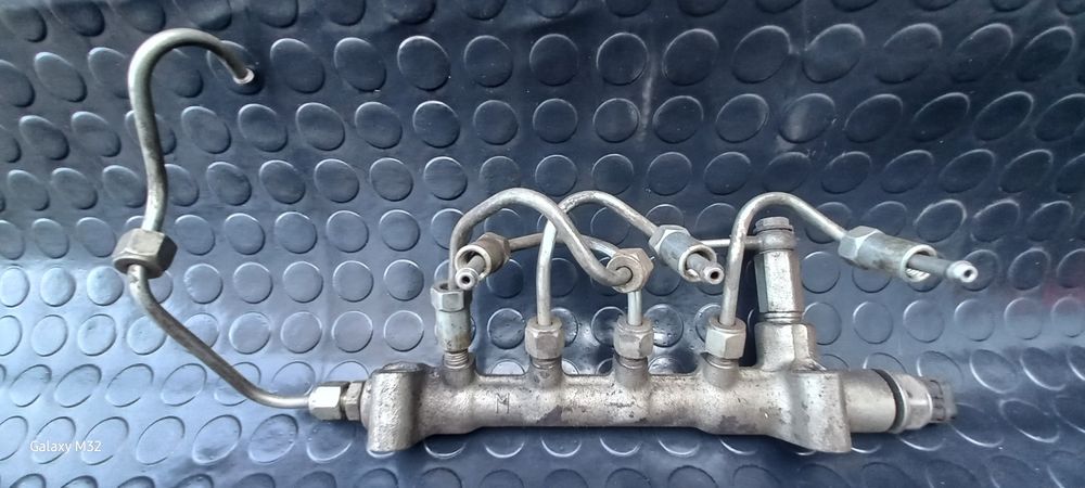 Продається Паливна рейка Opel Astra (J) 2009-2015 1.7cdti