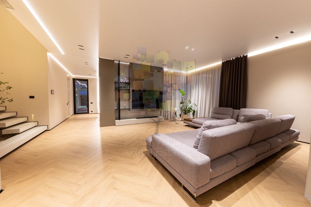 Без % Продаж будинку /Продаж  будинку в Ужгороді /Панорамний вид