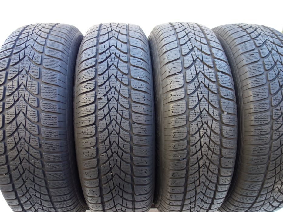 215/70/16 DUNLOP Sp Winter Sport 4D Zima