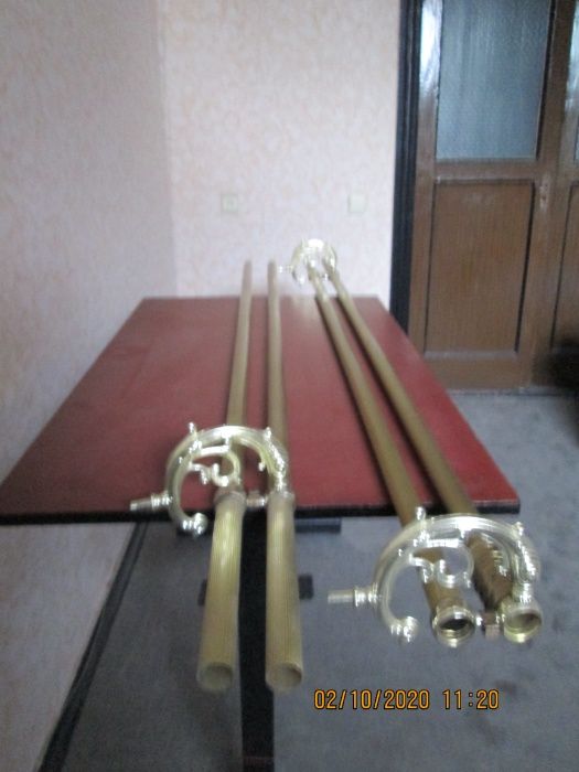 Карниз двойной трубчатый, крепление на стену