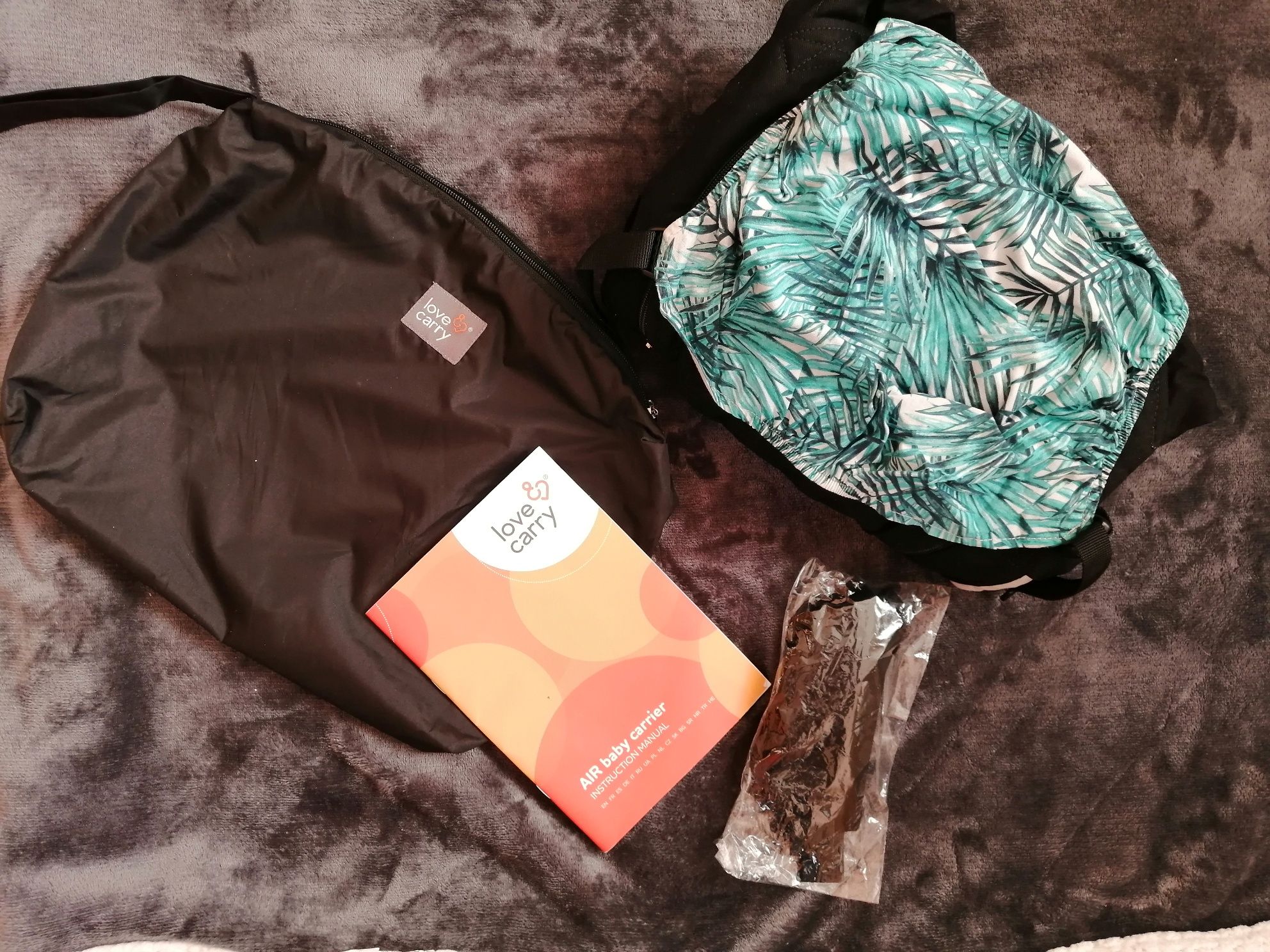 love and carry эрго-рюкзак + накладки в подарок. Состояние новый