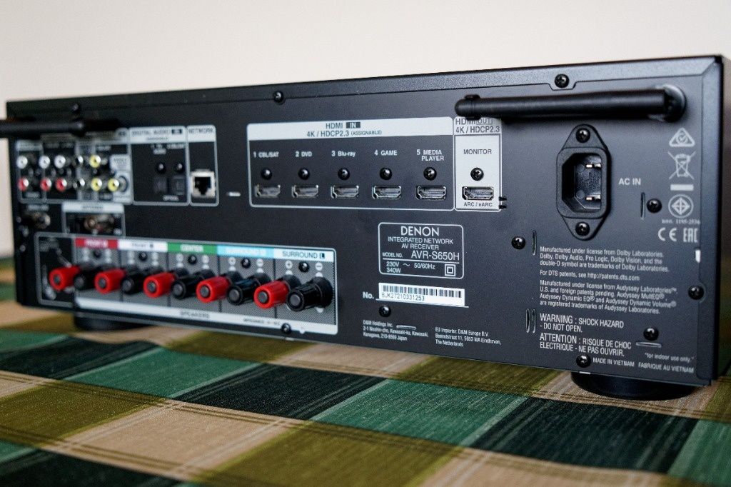 Amplituner Denon AVR-S650H