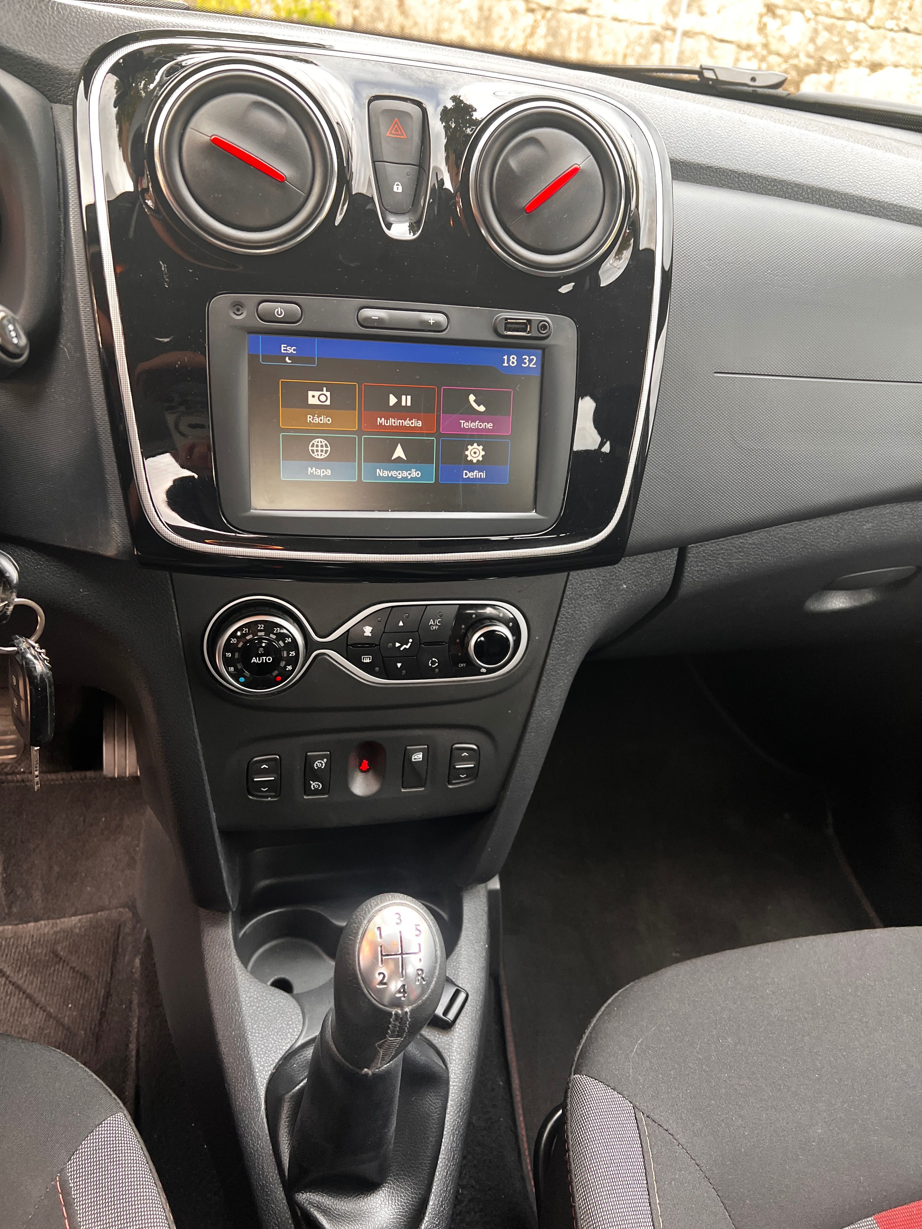 Dacia Sandero 
0.9 TCe Stepway