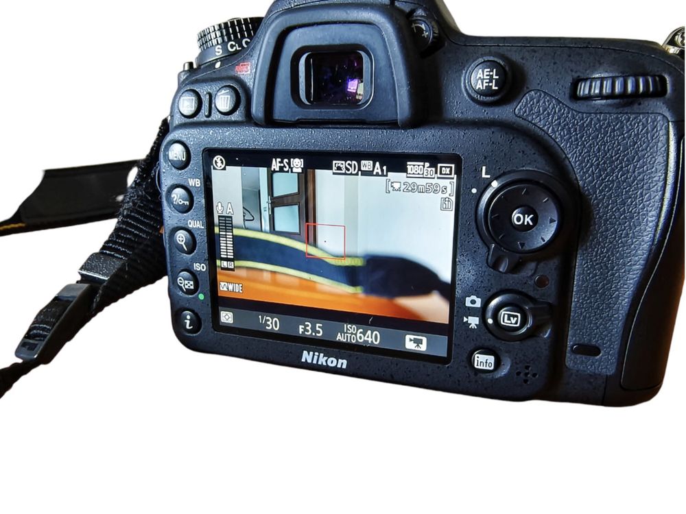 Aparat Nikon D7200+Nikkor Lens 50mm f/1.86+torba