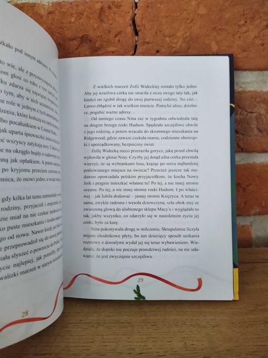 Pięć choinek, w tym jedna kradziona. Opowieść świąteczna.