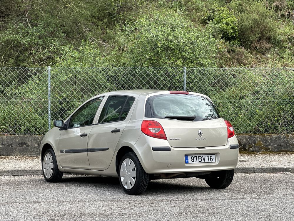 Renault clio 1.2 - 63,21€ P/mês