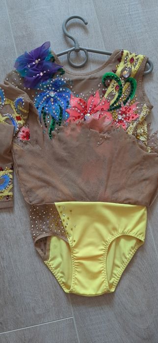 Купальник для художньої гімнастики