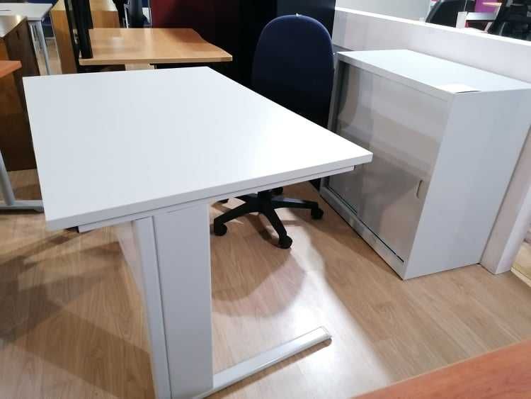 Secretaria Fluxo 140x80 em chapa cinza