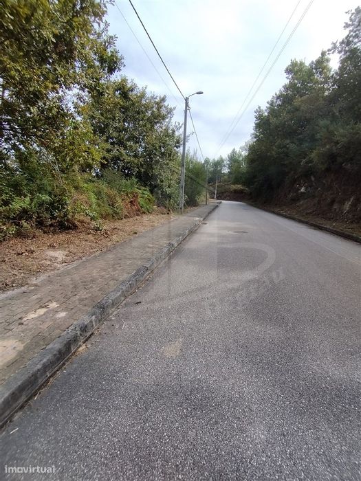 🏡 Terreno para Construção de Moradia Individual – 688 m² | San