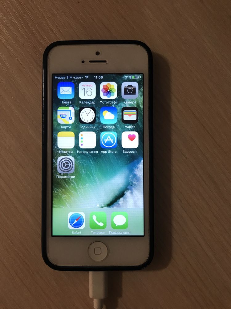 Продам iPhone 5