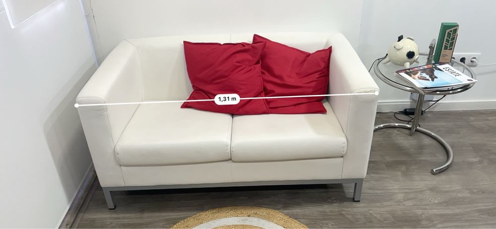 Sofá 2 lugares em couro sintetico branco
