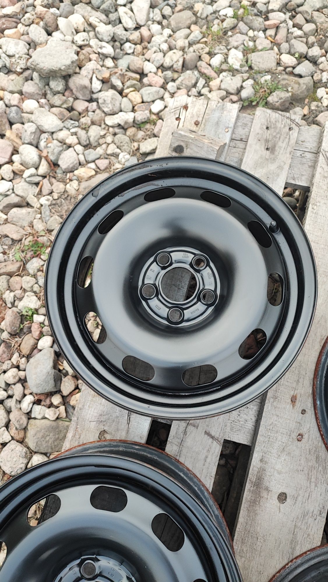 Komplet felg stalowych 15" 5x100 VW