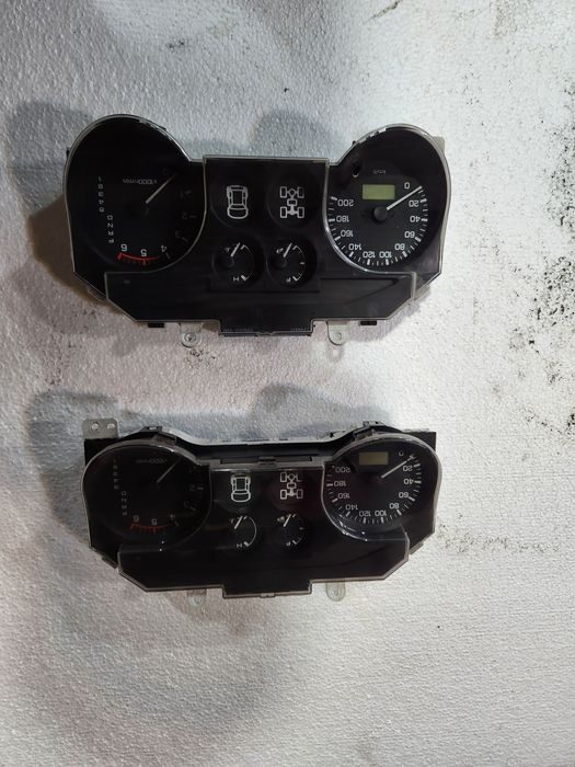 Панель приборов Mitsubishi Pajero Wagon III 3.2 DID щиток MR951139