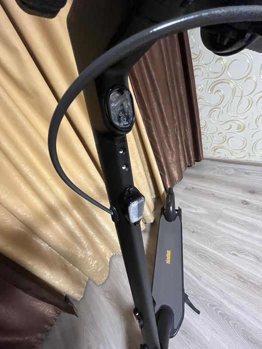 Електросамокат Segway-Ninebot MAX G30E II