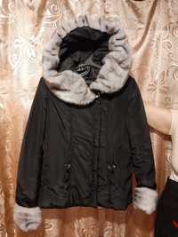 Курточка зимняя черная