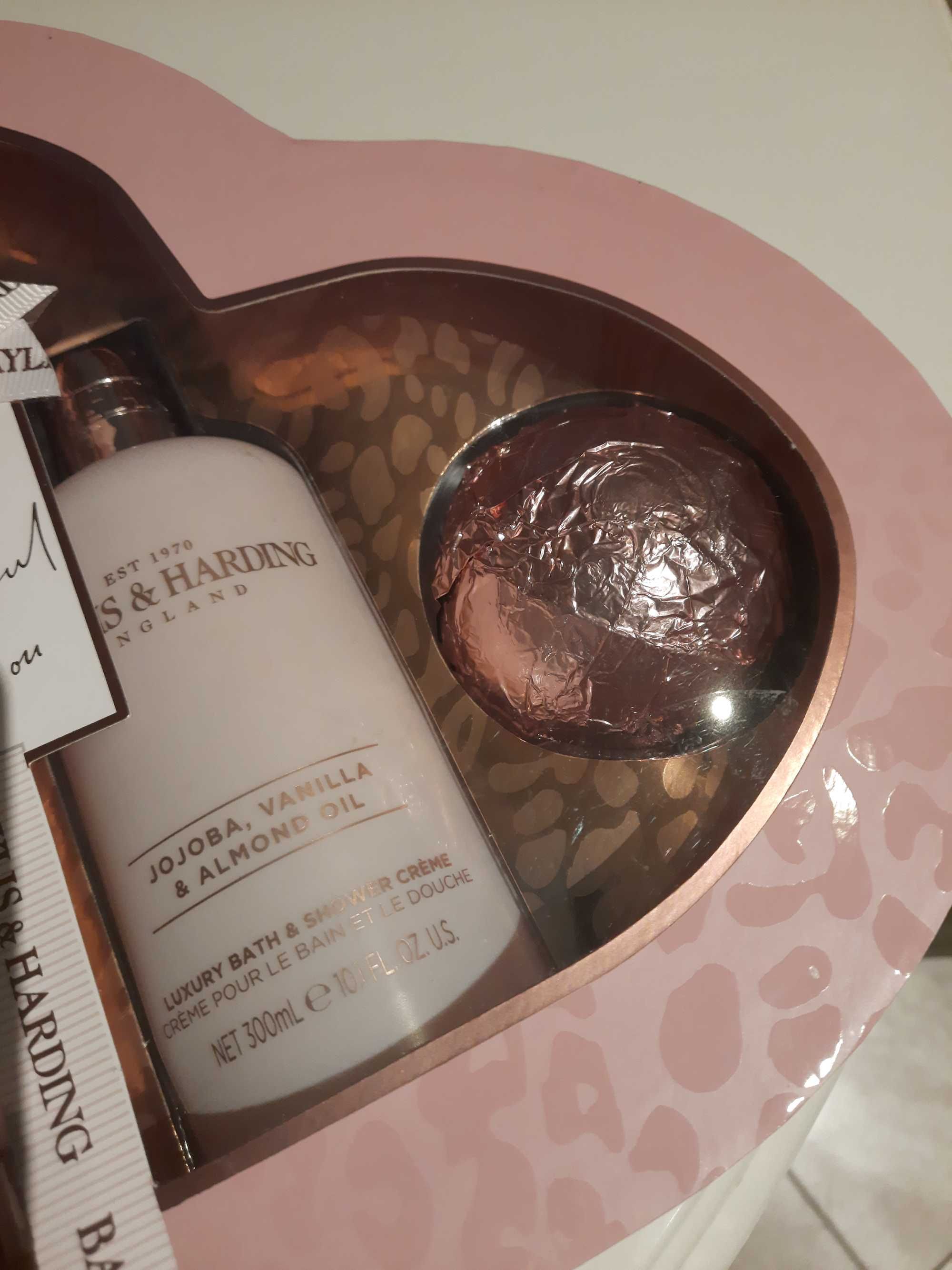 Набір Baylis & Harding jojoba, vanilla, аlmond oil