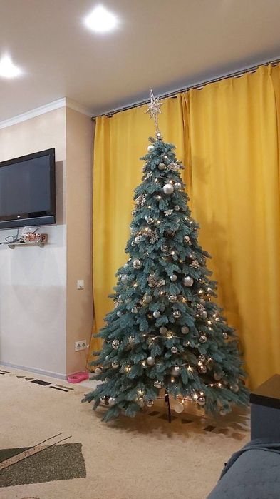 Таунхаус з дорогим ремонтом в центрі! Школа, садочок через дорогу!