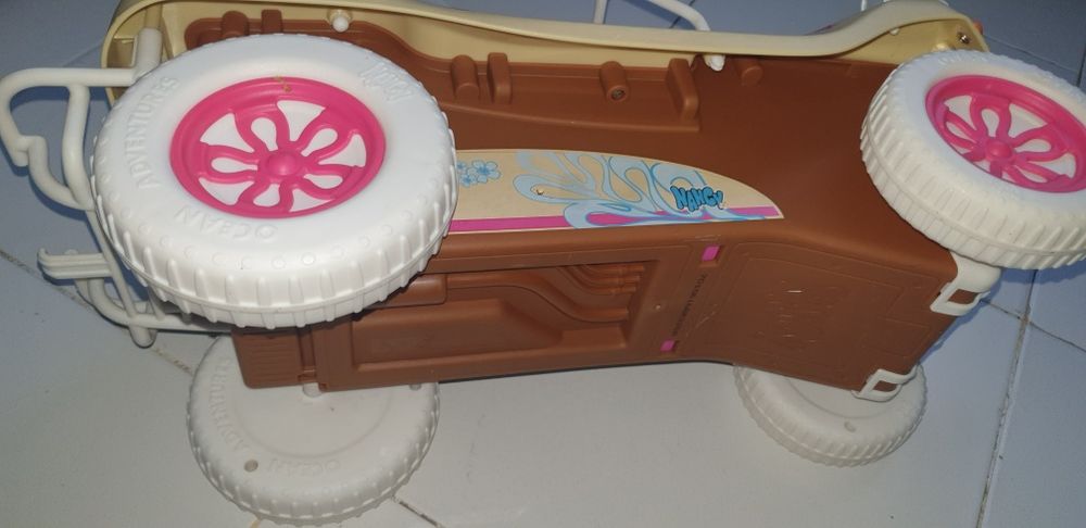 Jipe ocean adventures para boneca Nancy esta novo