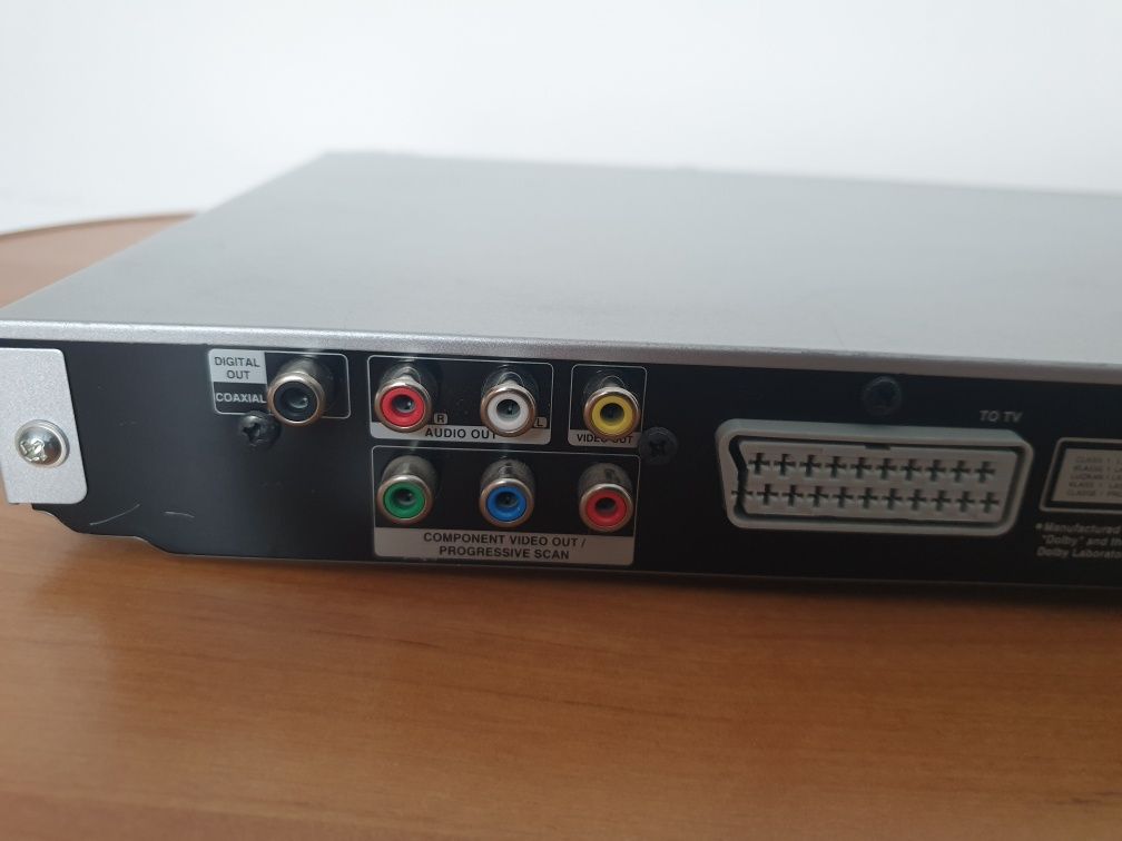 Odtwarzacz DVD LG model DVX162