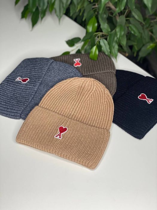 Жіноча шапка зимова сіра Вовняна з відворотом віскоза чорна/беж тепла