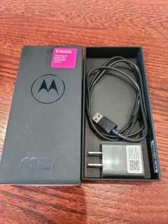 Motorola Razr 2023 XT2323-2, 8/128GB 1 цикл заряду