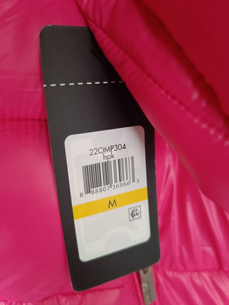 Damska kurtka puchowa w kolorze jasnego różu GUESS XS,S,M,L